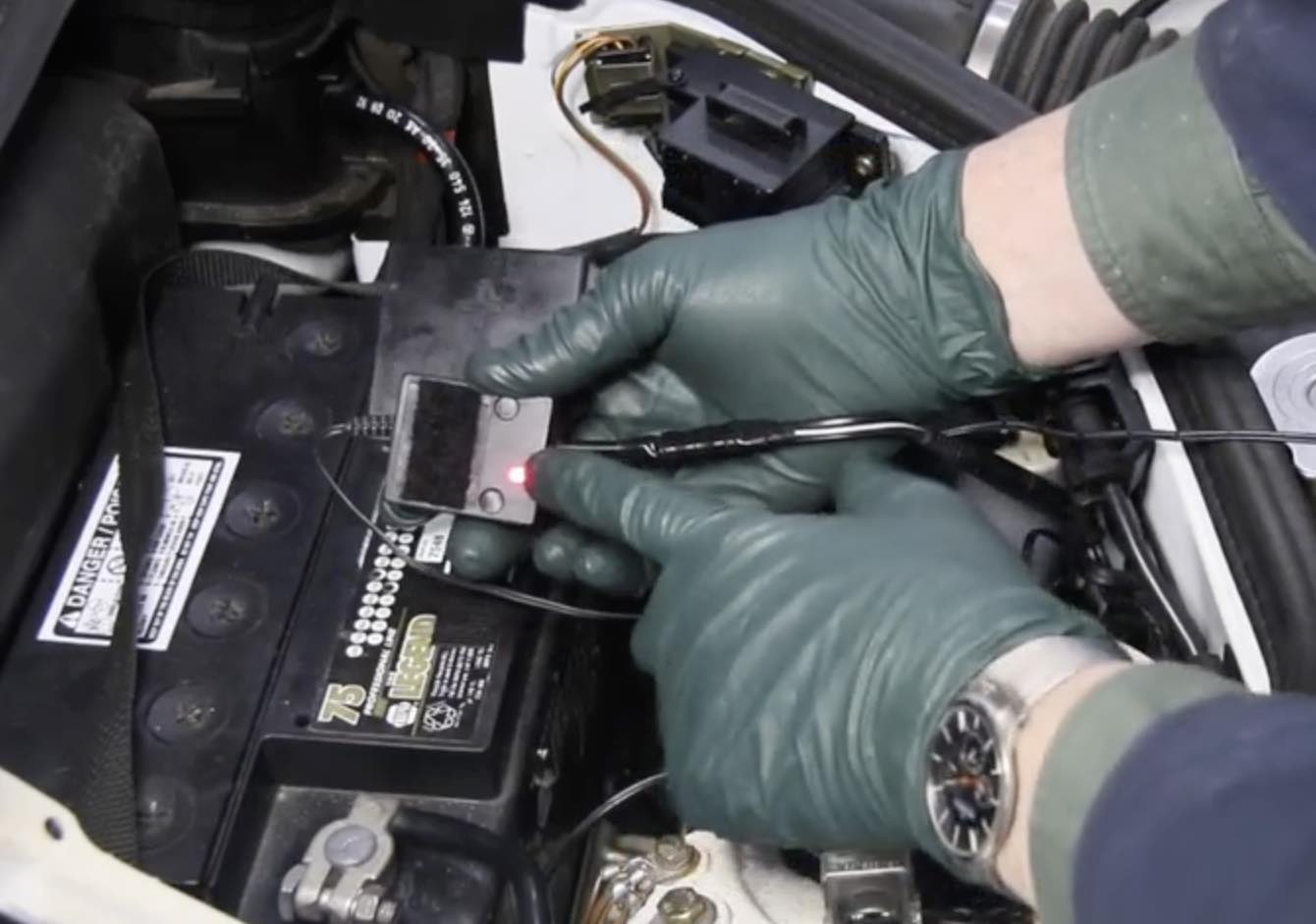 How to Safely Install a Battery Tender Trickle Charger On